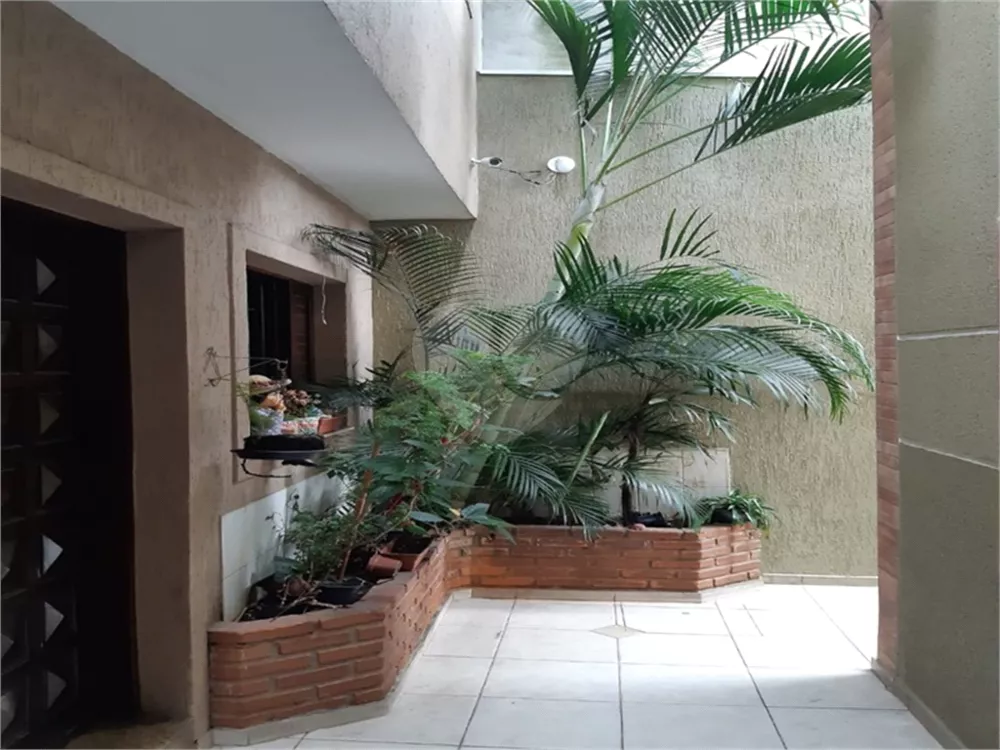 Sobrado à venda com 3 quartos, 216m² - Foto 7