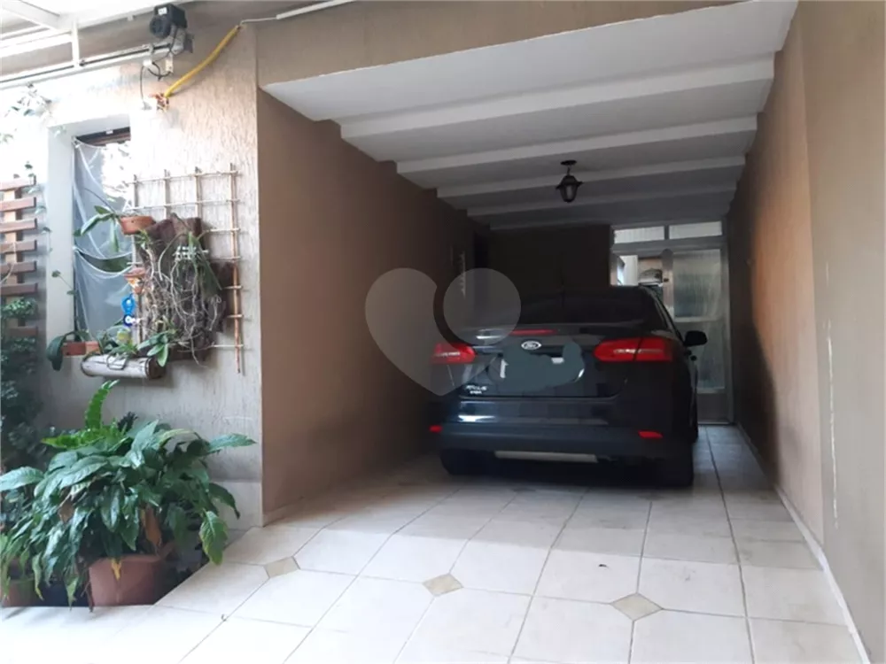 Sobrado à venda com 3 quartos, 216m² - Foto 4