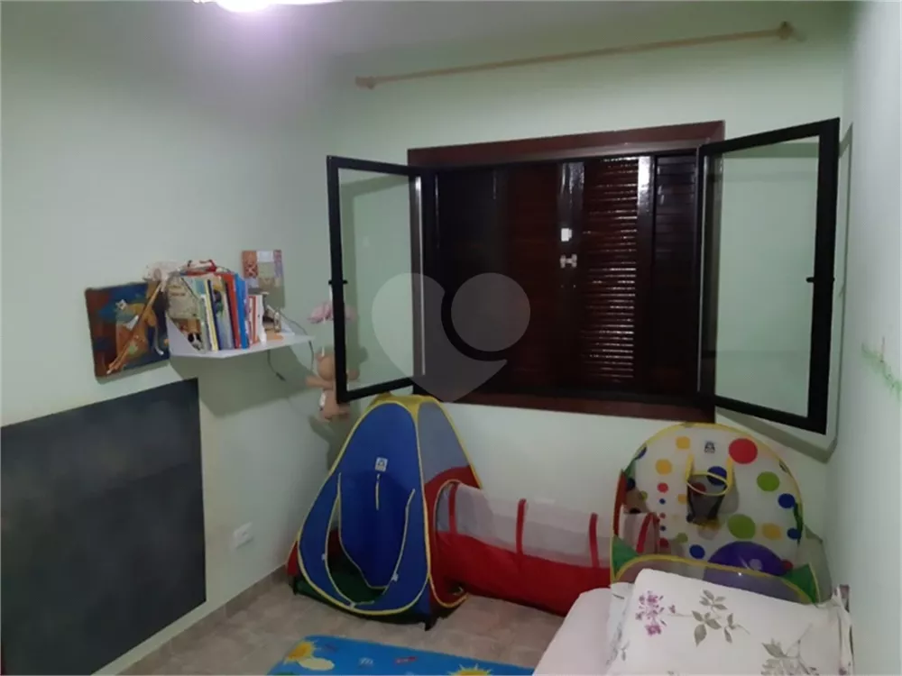 Sobrado à venda com 3 quartos, 216m² - Foto 13