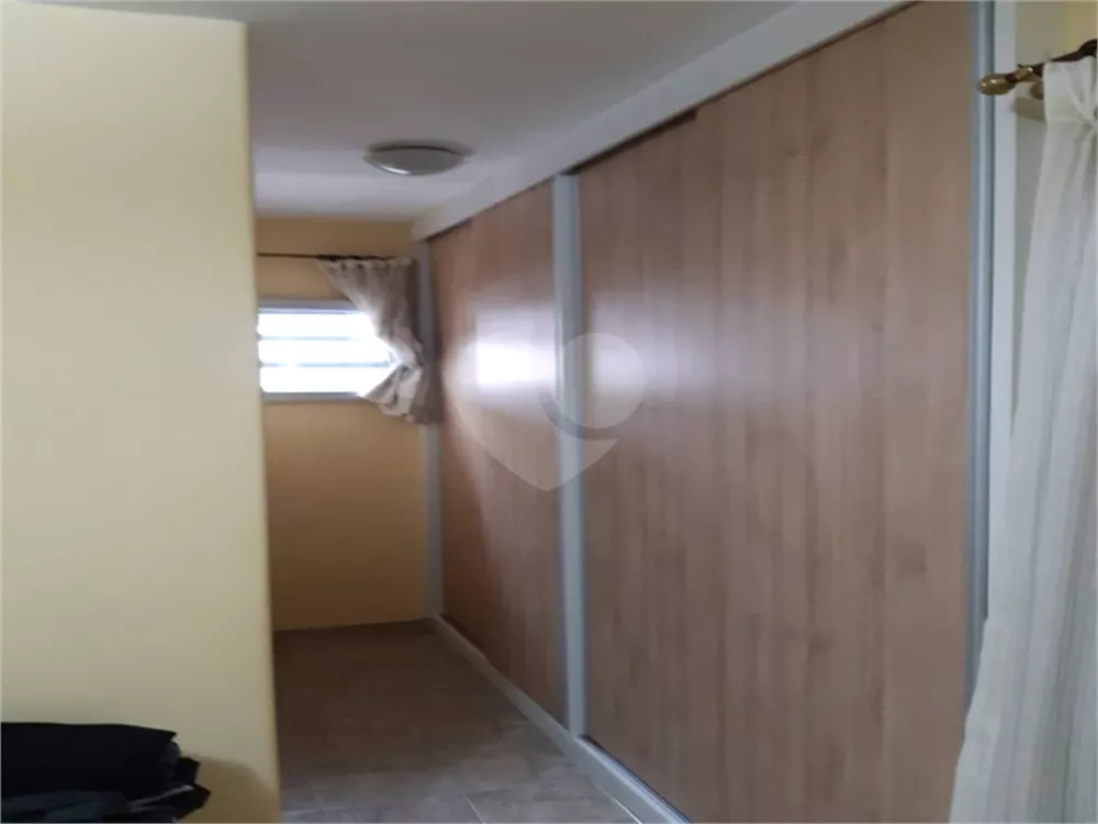 Sobrado à venda com 3 quartos, 216m² - Foto 17