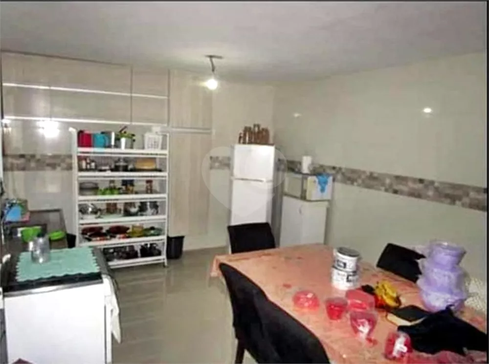 Casa à venda com 4 quartos, 170m² - Foto 4