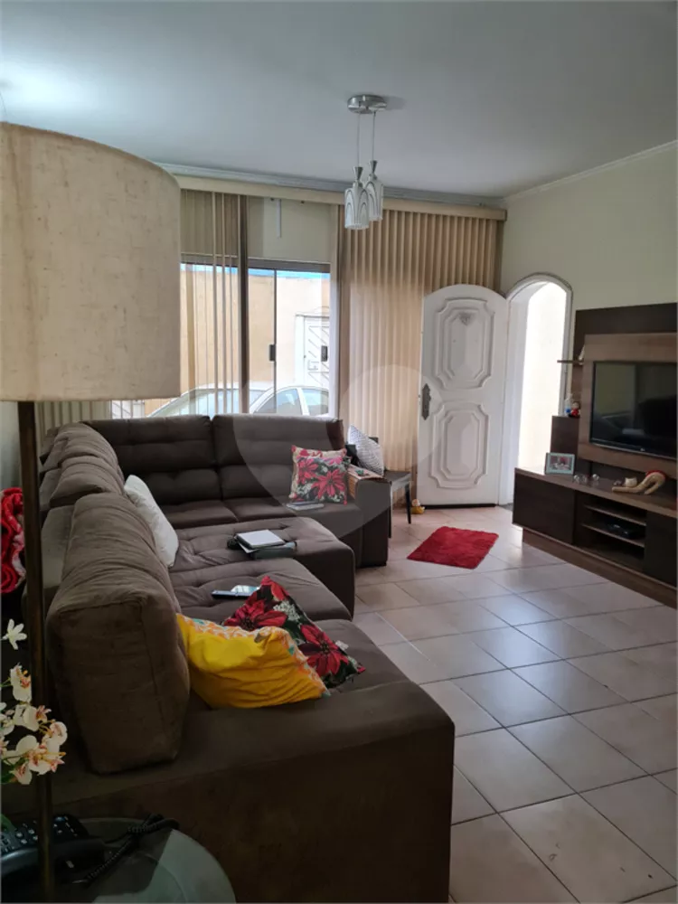 Sobrado à venda com 3 quartos, 201m² - Foto 2