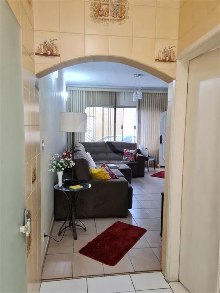 Sobrado à venda com 3 quartos, 201m² - Foto 3