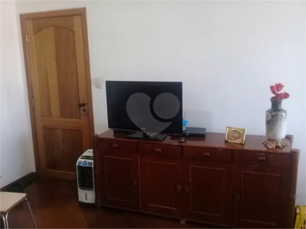 Apartamento à venda com 2 quartos, 67m² - Foto 4