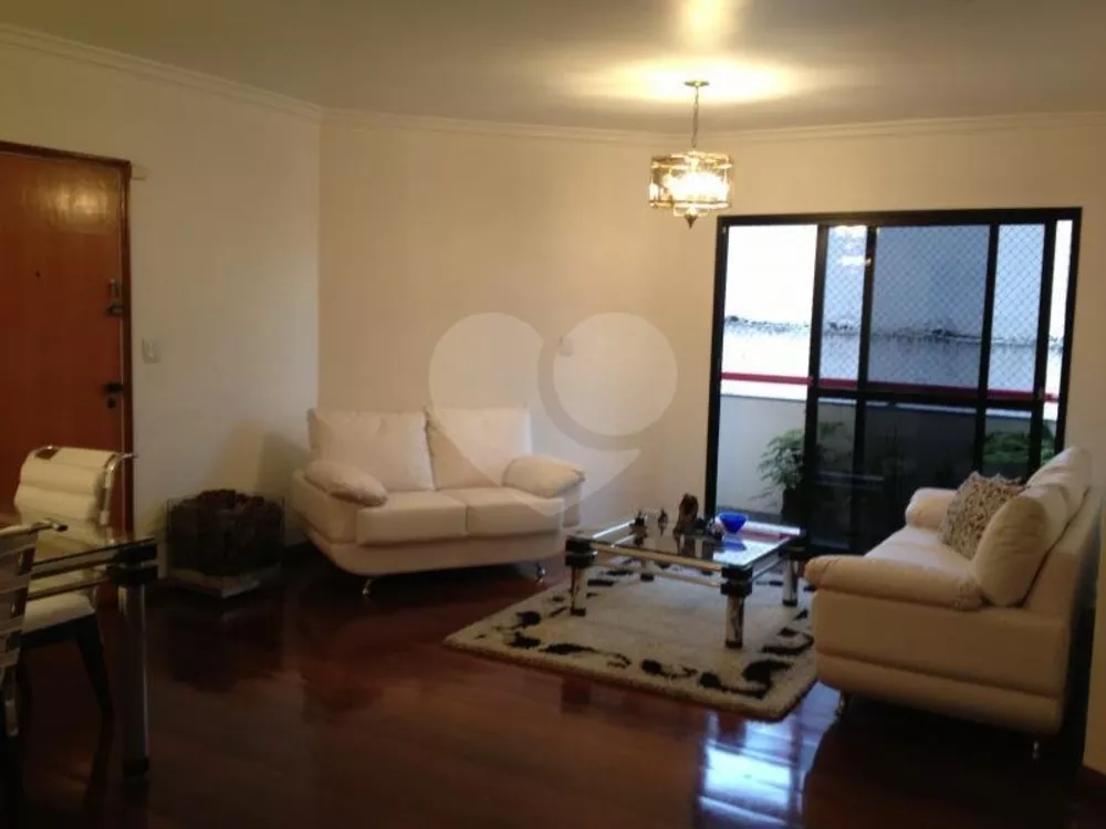 Apartamento à venda com 3 quartos, 133m² - Foto 1