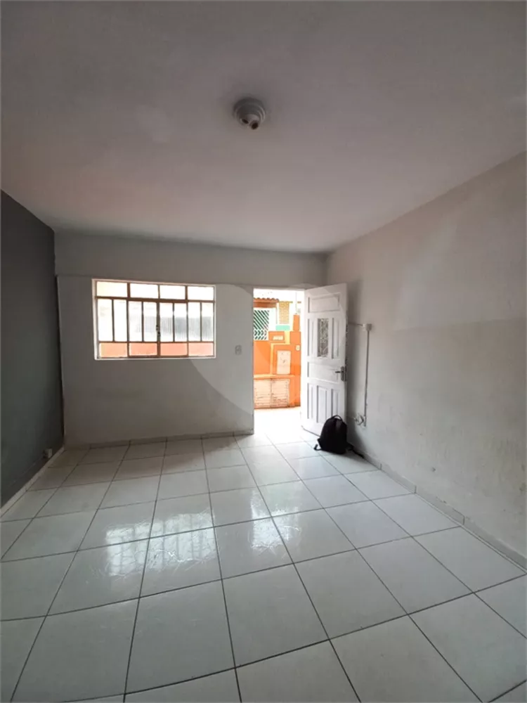 Sobrado à venda com 2 quartos, 77m² - Foto 3