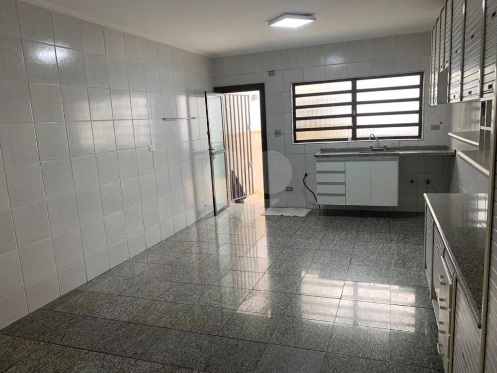 Sobrado à venda com 3 quartos, 156m² - Foto 3