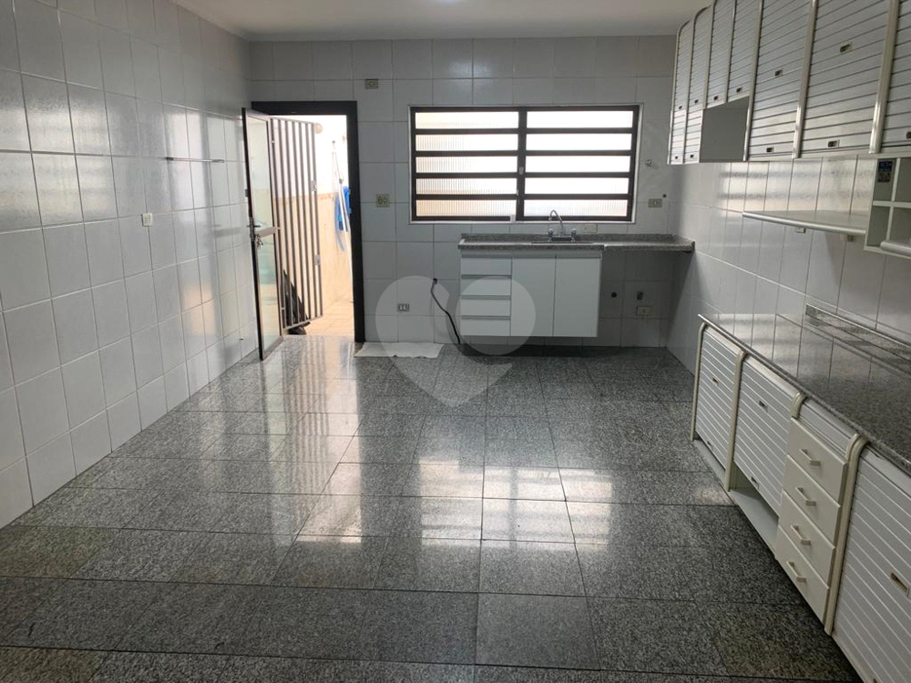 Sobrado à venda com 3 quartos, 156m² - Foto 4