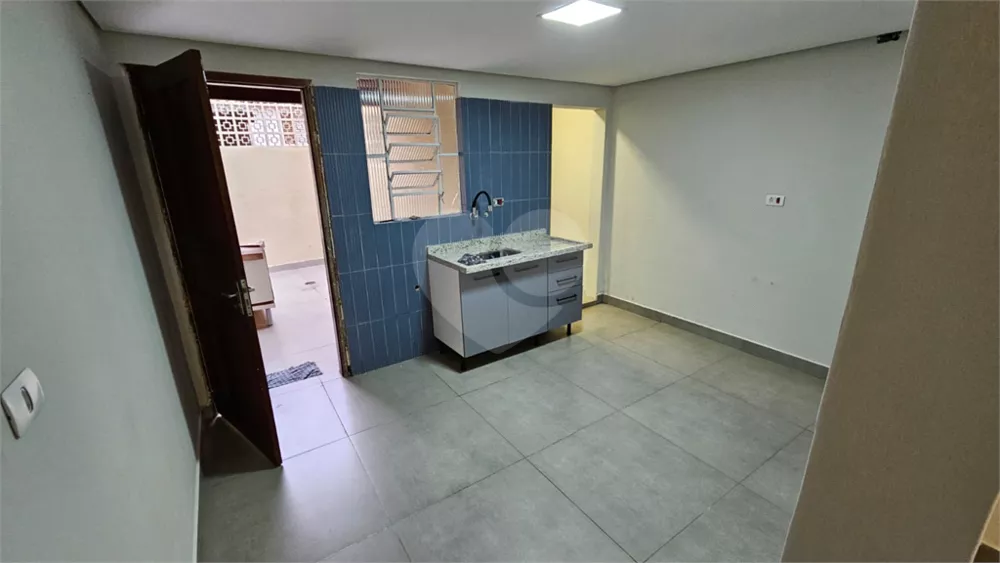 Sobrado à venda com 2 quartos, 80m² - Foto 2