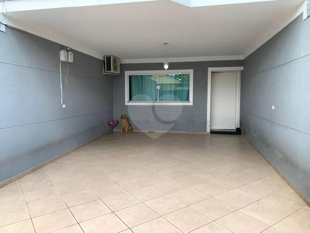 Sobrado à venda com 3 quartos, 200m² - Foto 2