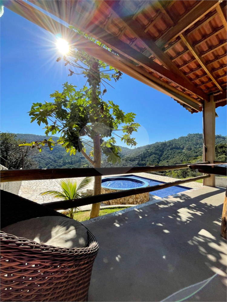 Chácara à venda com 3 quartos, 300m² - Foto 13