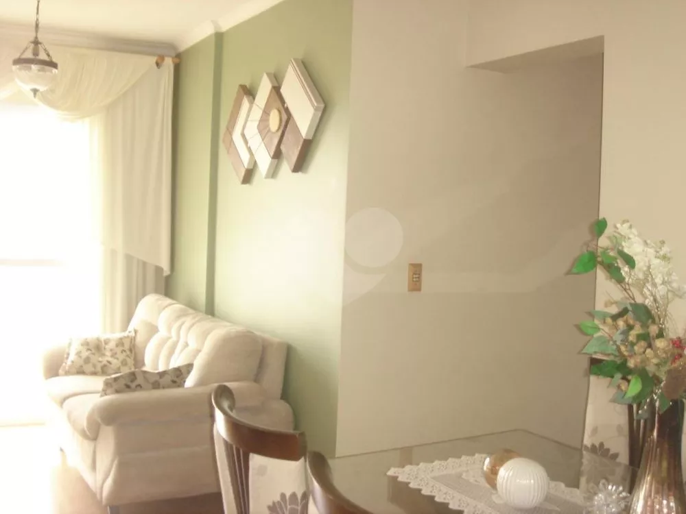 Apartamento à venda com 3 quartos, 80m² - Foto 3