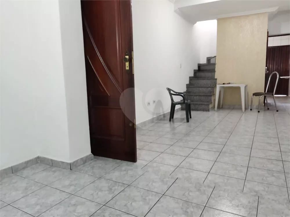 Sobrado à venda com 3 quartos, 230m² - Foto 17