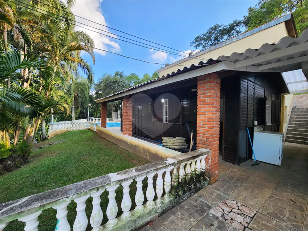 Casa de Condomínio à venda com 3 quartos, 290m² - Foto 1