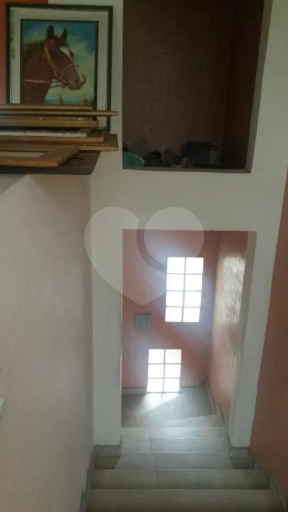 Casa à venda com 6 quartos, 248m² - Foto 2