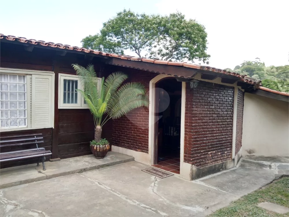 Casa à venda com 2 quartos, 305m² - Foto 3