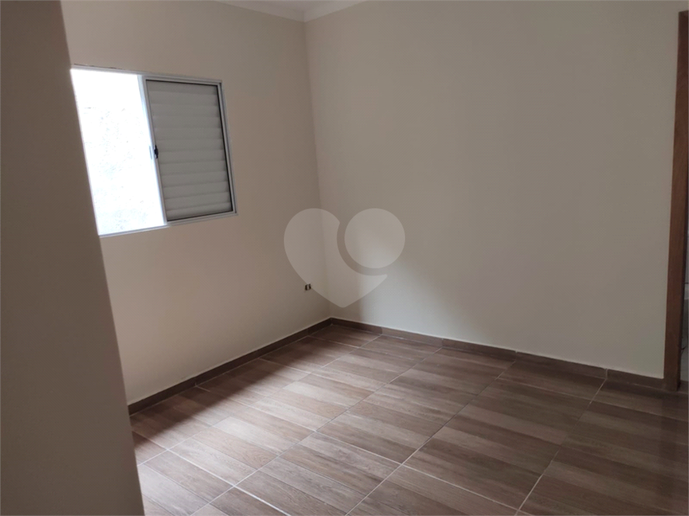 Casa à venda com 2 quartos, 60m² - Foto 35