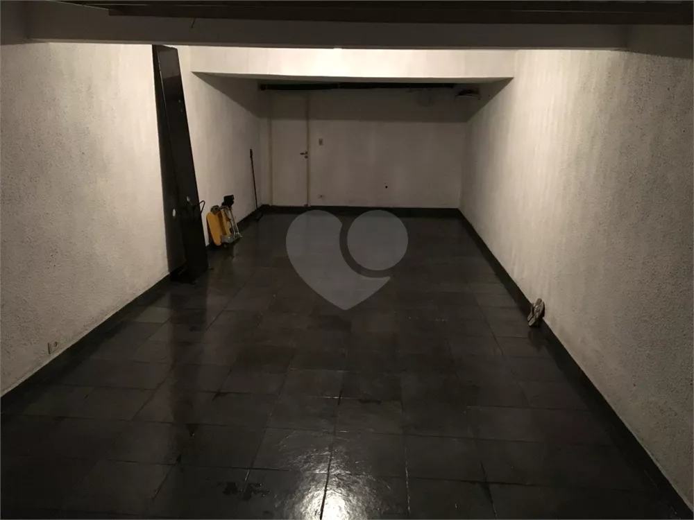 Casa à venda com 2 quartos, 180m² - Foto 4