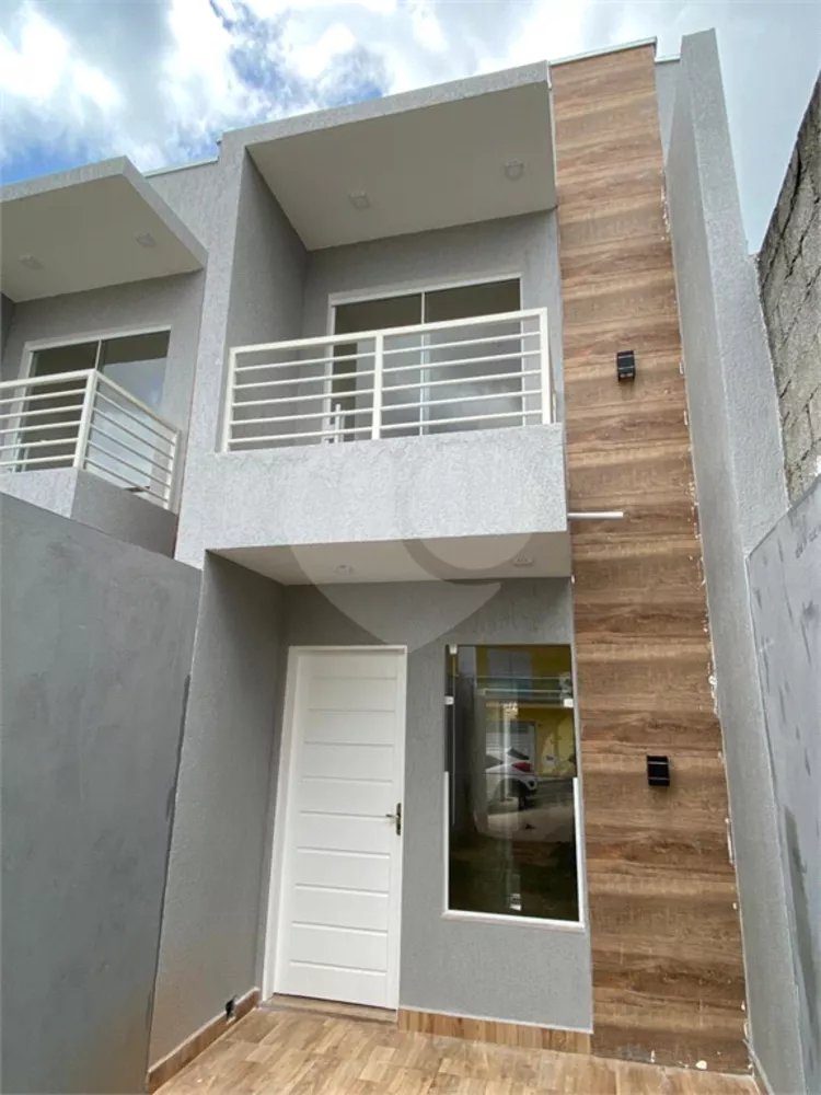 Sobrado à venda com 2 quartos, 60m² - Foto 2