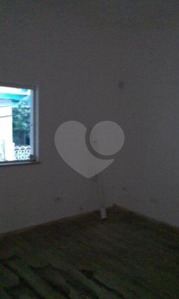 Casa à venda e aluguel com 3 quartos, 220m² - Foto 11