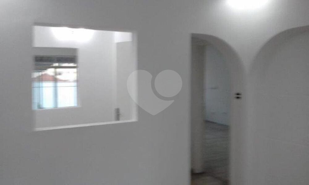 Casa à venda e aluguel com 3 quartos, 220m² - Foto 7