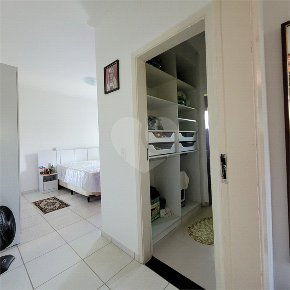 Casa, 6 quartos, 289 m² - Foto 1