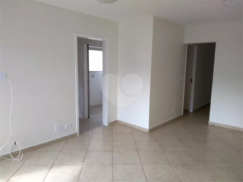 Apartamento à venda com 3 quartos, 78m² - Foto 4