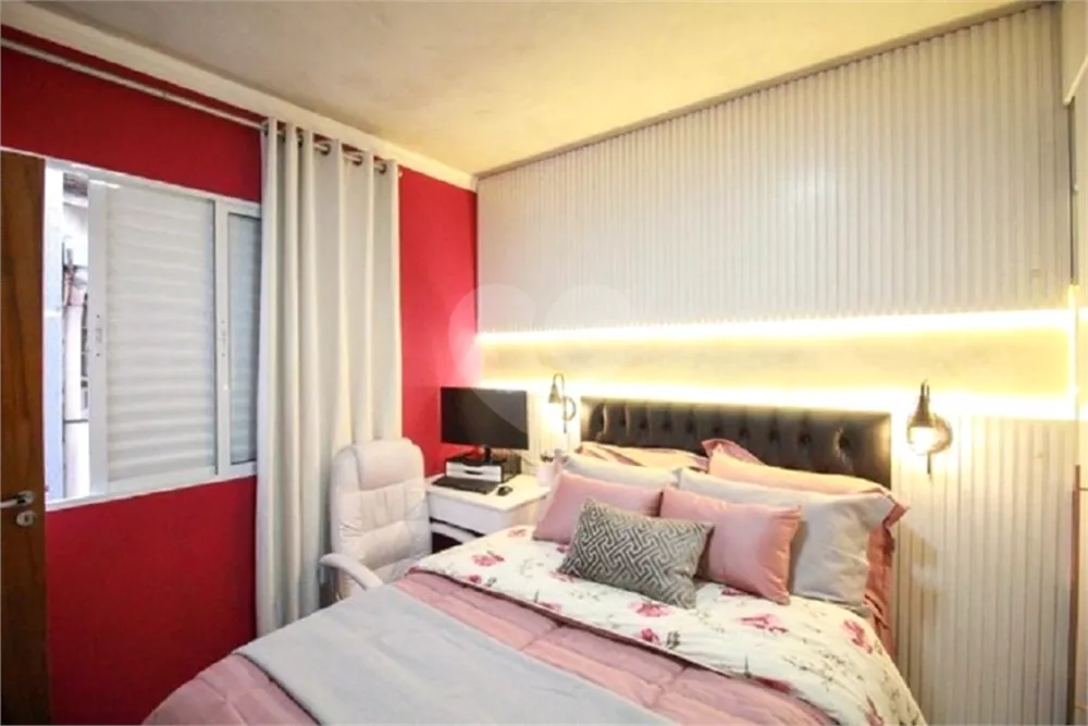 Casa de Condomínio à venda com 1 quarto, 42m² - Foto 1