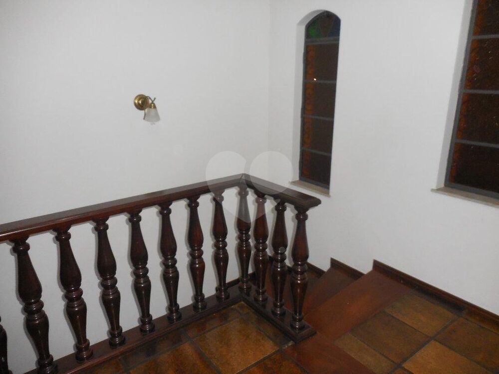 Casa à venda com 3 quartos, 304m² - Foto 13