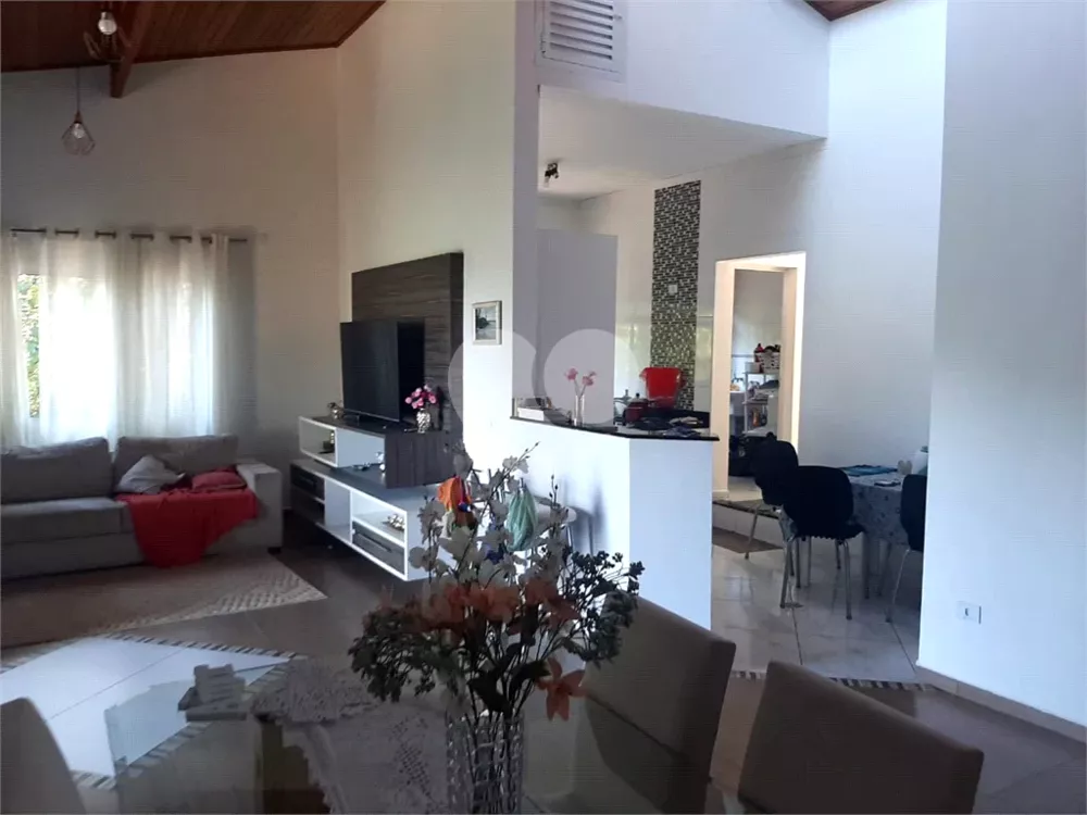 Casa de Condomínio à venda com 4 quartos, 253m² - Foto 6