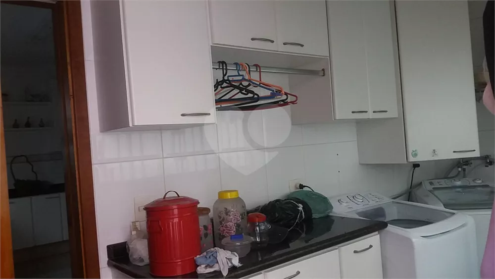 Sobrado à venda com 3 quartos, 550m² - Foto 31