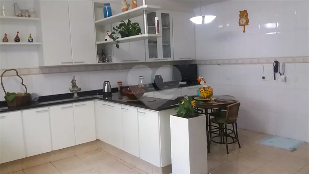 Sobrado à venda com 3 quartos, 550m² - Foto 29