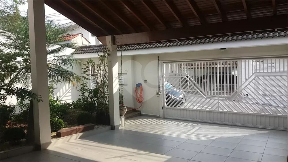 Sobrado à venda com 3 quartos, 550m² - Foto 3