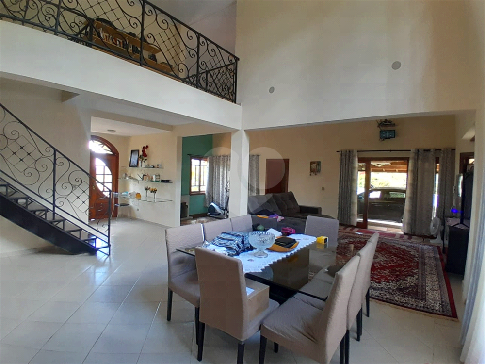 Sobrado, 3 quartos, 250 m² - Foto 1