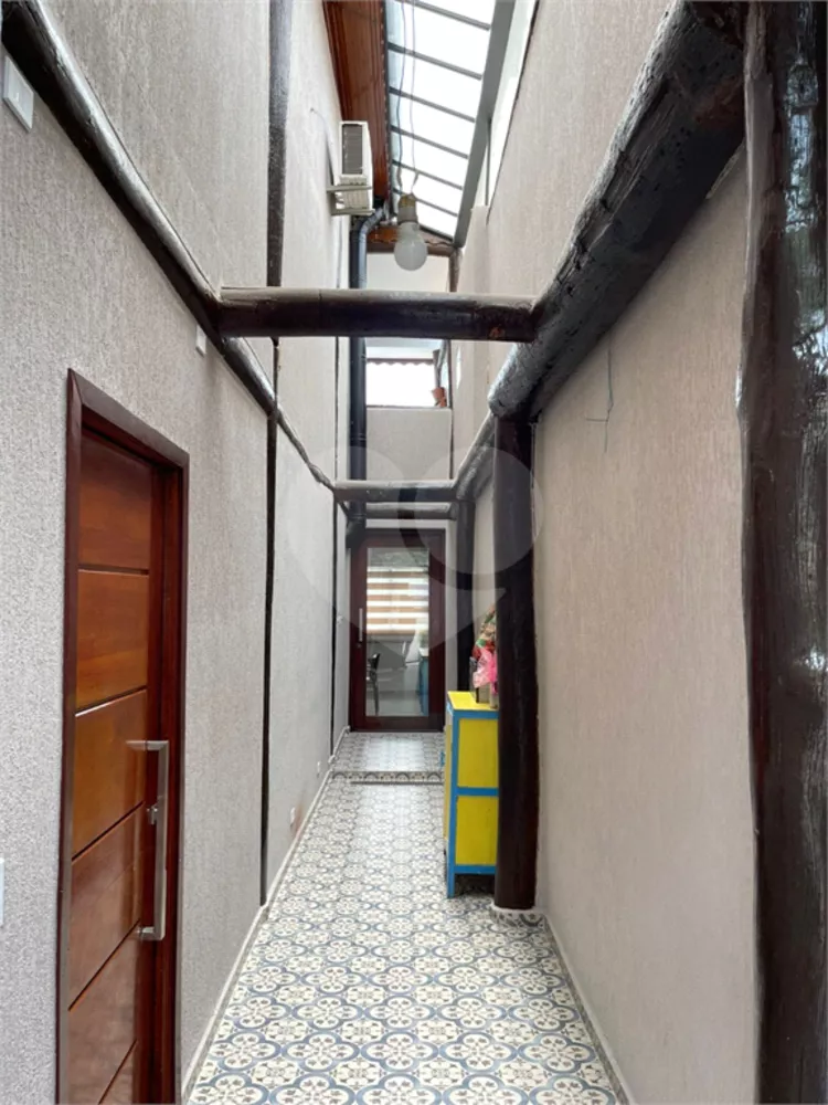 Casa de Condomínio à venda com 3 quartos, 400m² - Foto 3