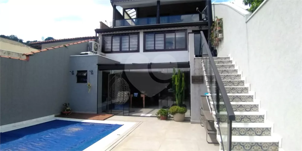 Casa de Condomínio à venda com 3 quartos, 400m² - Foto 1