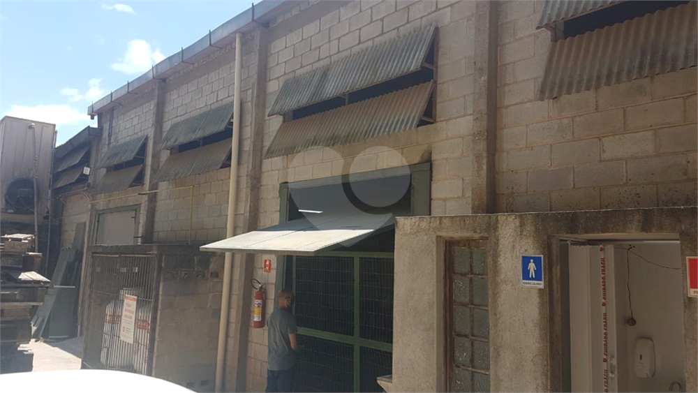 Depósito-Galpão-Armazém à venda, 1758m² - Foto 3