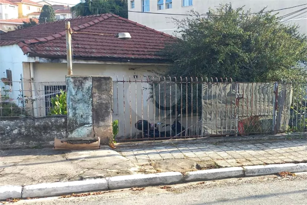 Terreno à venda com 2 quartos, 450m² - Foto 1