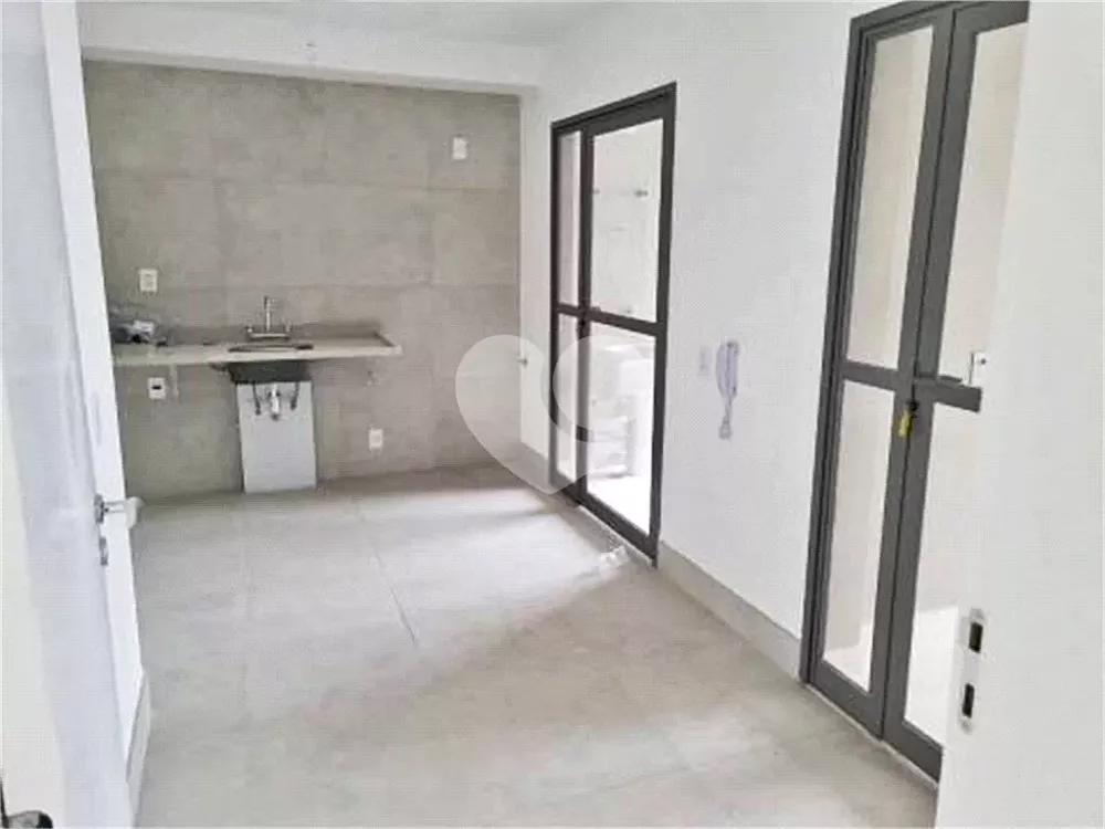 Apartamento à venda com 4 quartos, 156m² - Foto 4