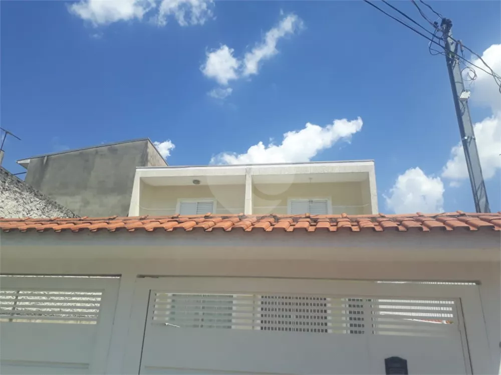 Sobrado à venda com 3 quartos, 120m² - Foto 1