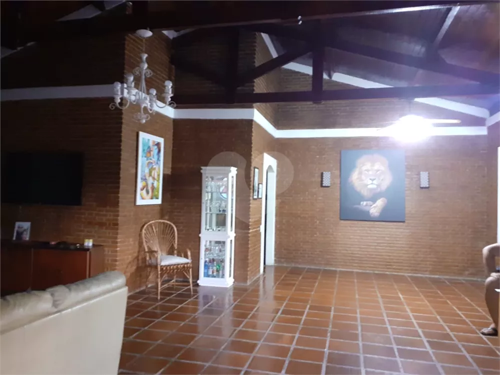 Casa à venda com 8 quartos, 800m² - Foto 28