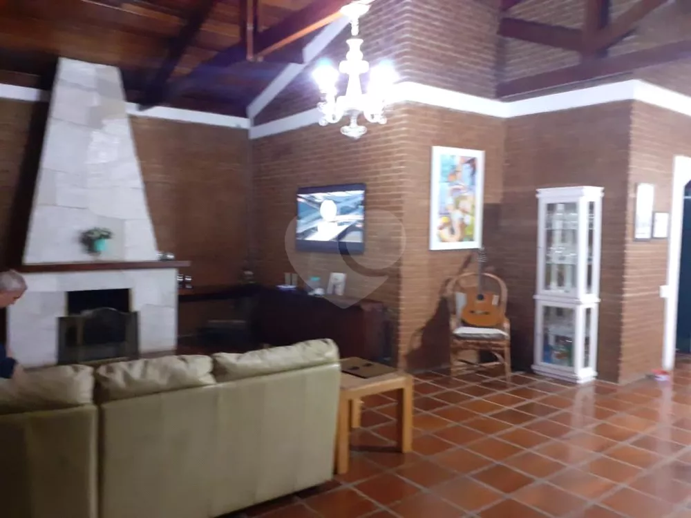 Casa à venda com 8 quartos, 800m² - Foto 36