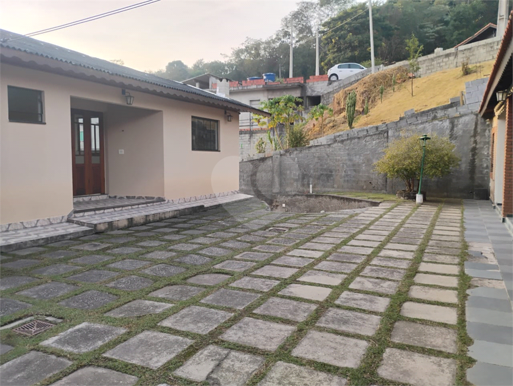 Casa, 4 quartos, 457 m² - Foto 1