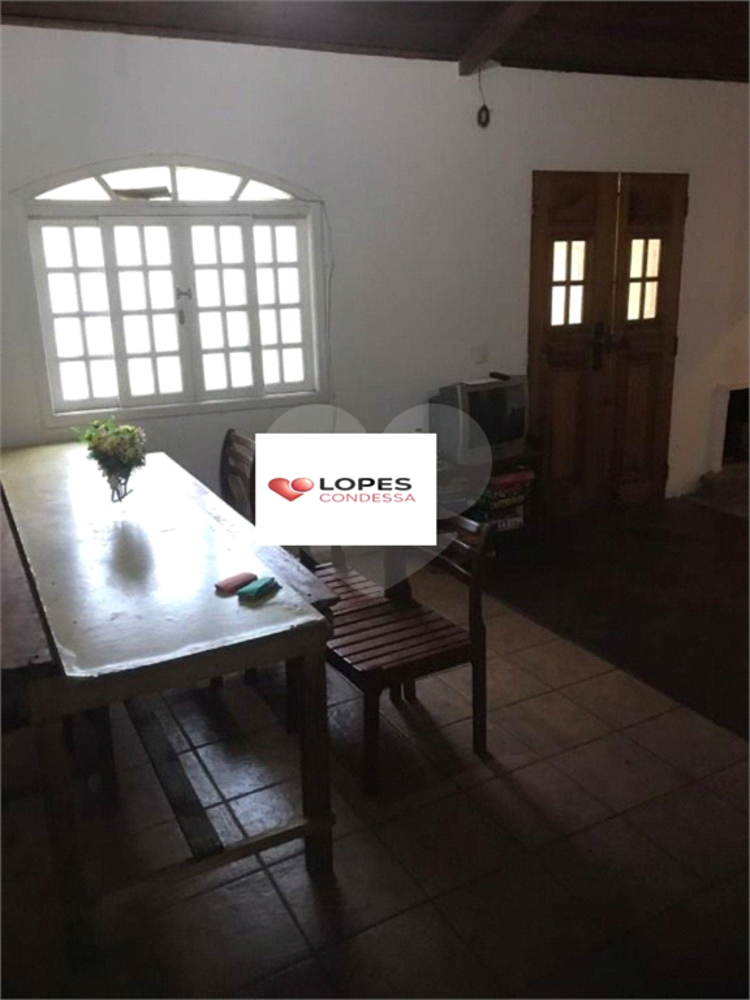 Casa, 3 quartos, 250 m² - Foto 1