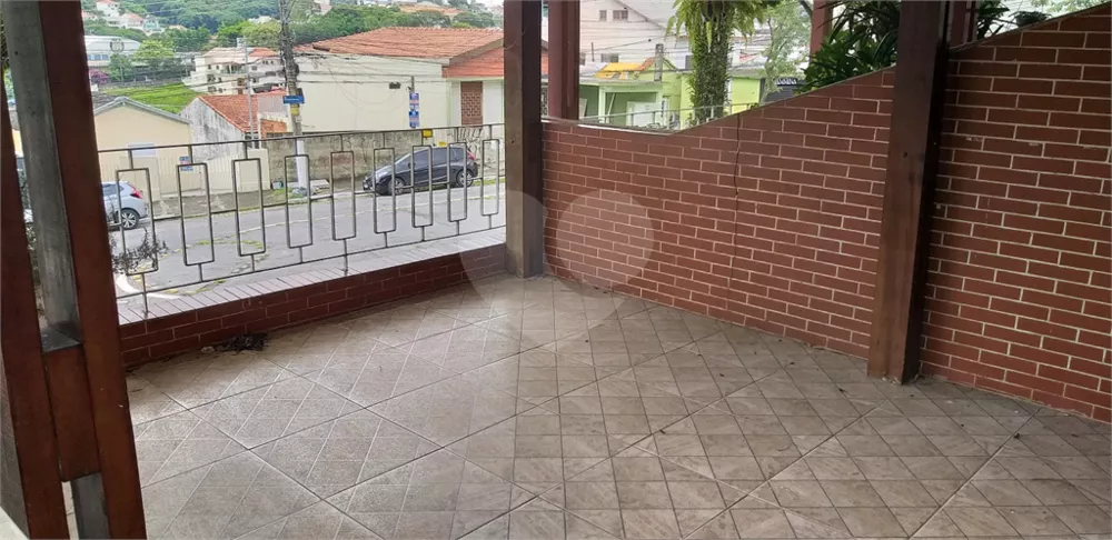 Sobrado à venda com 3 quartos, 170m² - Foto 2