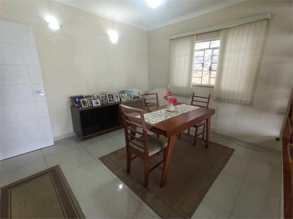 Casa, 3 quartos, 223 m² - Foto 2