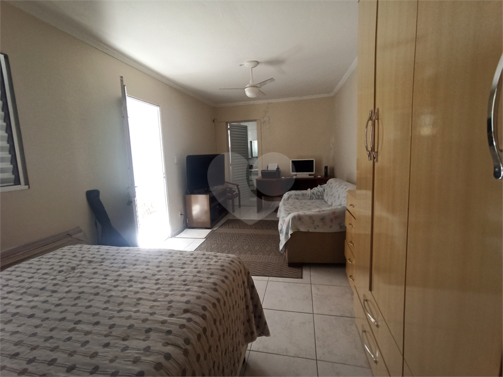 Casa, 3 quartos, 223 m² - Foto 4