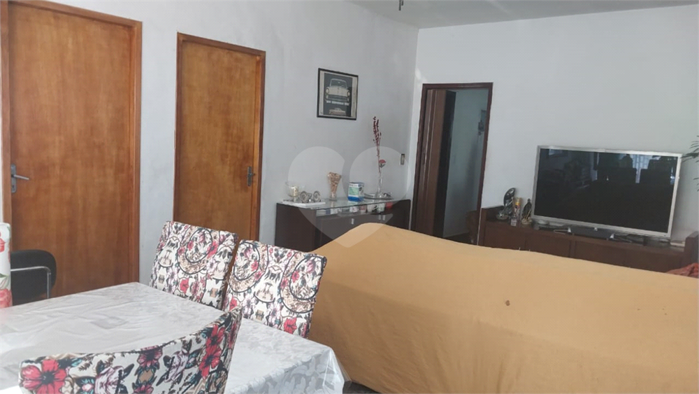 Terreno à venda com 7 quartos, 485m² - Foto 1