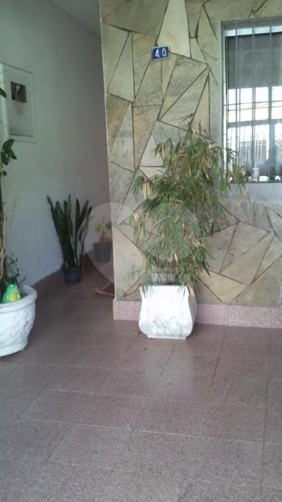 Sobrado à venda com 3 quartos, 200m² - Foto 3