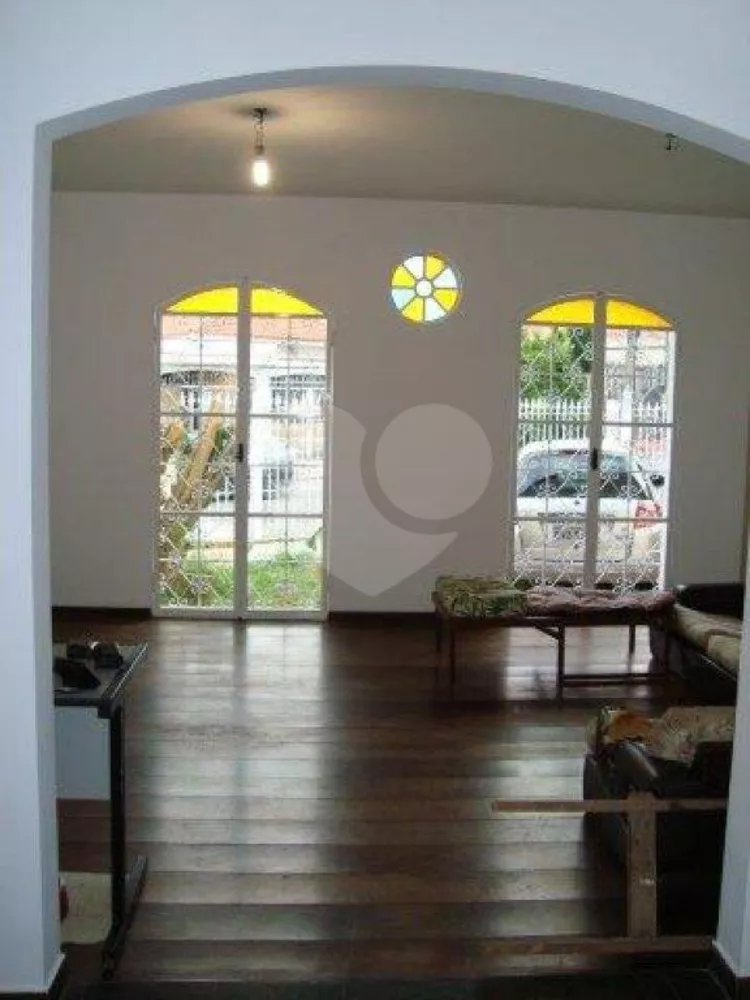 Casa à venda com 3 quartos, 300m² - Foto 3